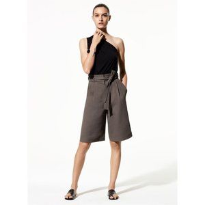 ARITZIA BABATON 8 Joan Short Dark Olive Green